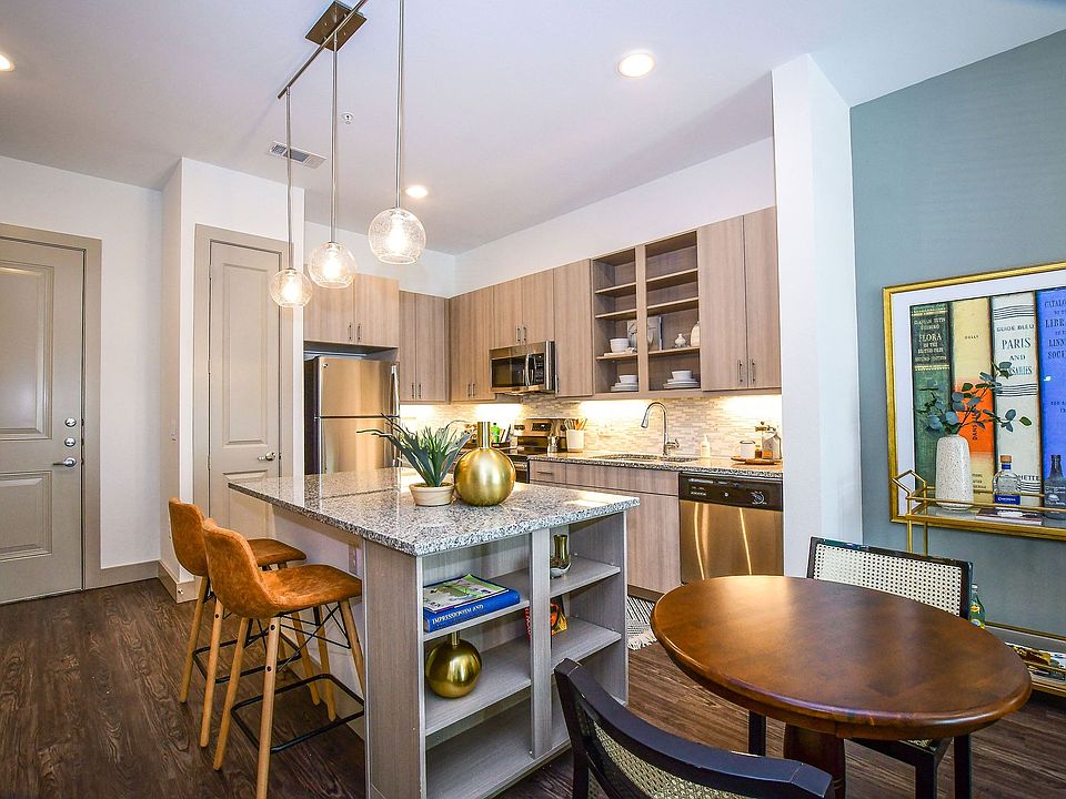 The Crosby at The Brickyard kitchen area with great lighting