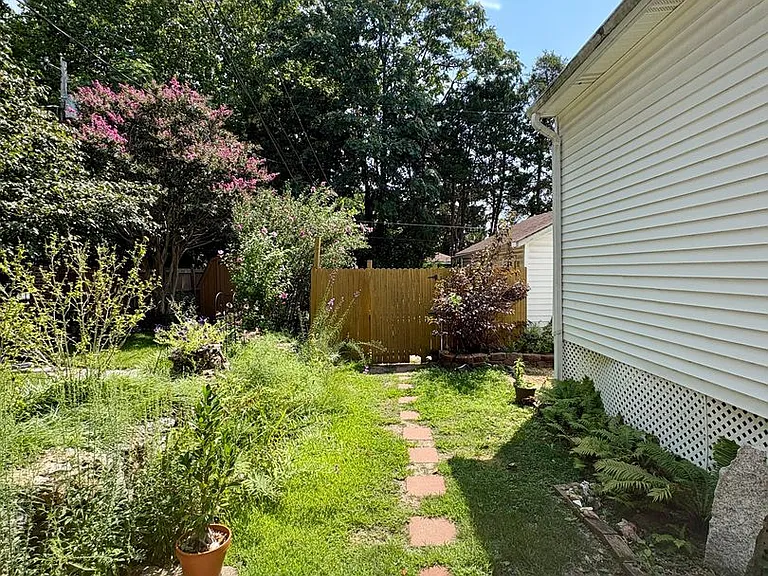 1912 McCausland Ave — Photo 26