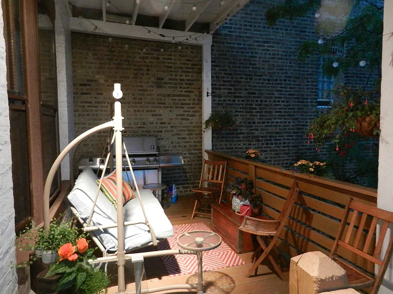 3617 N Wilton Ave #3 — Photo 2