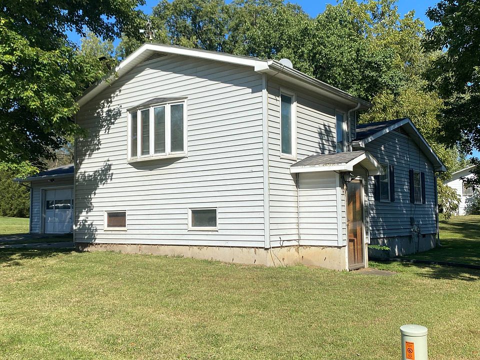 1st image of 204 E North St