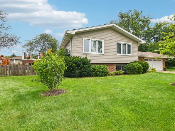 415 Lincoln Ln, Frankfort, IL 60423