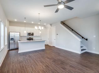 617 Hawthorn Grove Ln, Houston, TX 77009