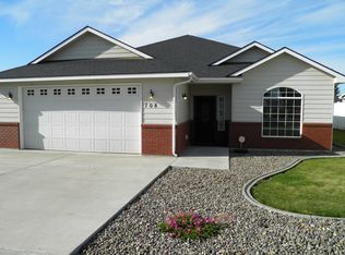 708 Broadway, Grandview, WA