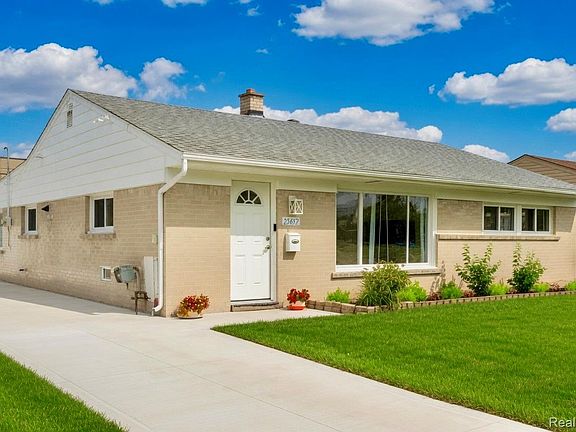2nd image of 25452 Miracle Dr