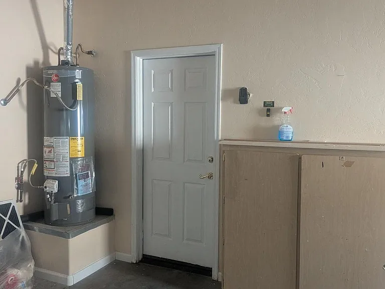 5554 W Carriage Dr — Photo 29