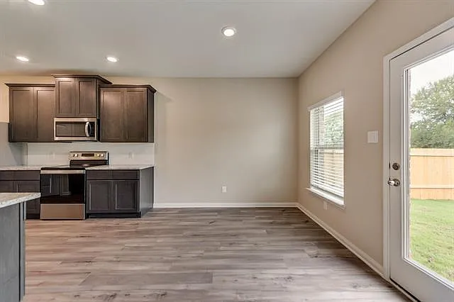 206 Lake Rdg — Photo 3