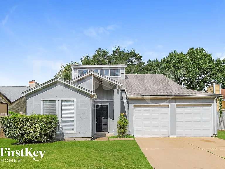 7610 San Benito Dr — Photo 1