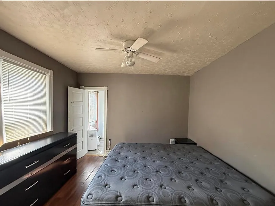 116 S Carlisle St #1