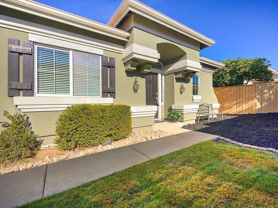 1st image of 275 Marsalla Dr