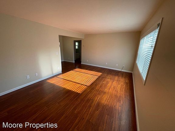 4th image of 974 Dolores Dr APT D