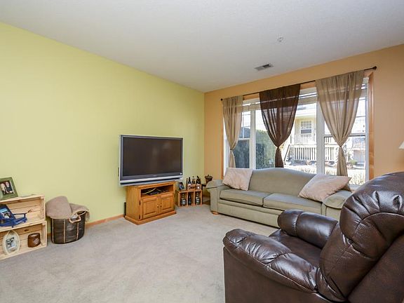 3rd image of 13900 53rd Ave N APT 104