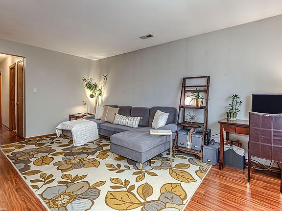 5th image of 11136 S Kedzie Ave APT 3