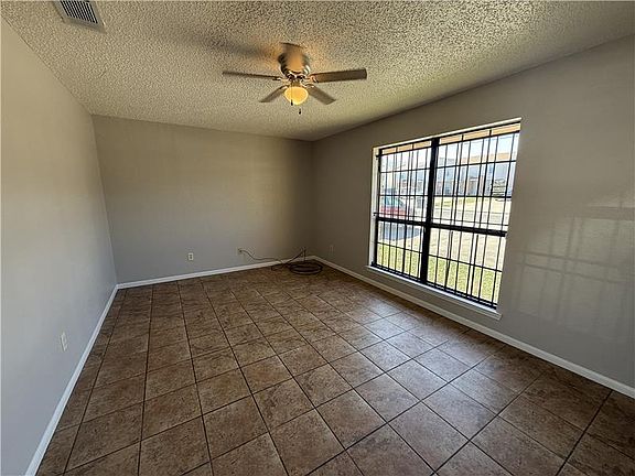 5th image of 3907 Charolais Dr #A