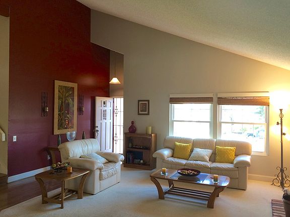 Living room 18x15