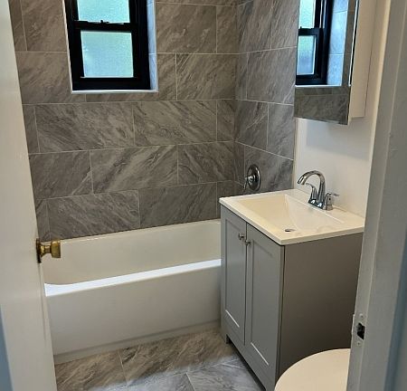 5th image of 1041 Ridge St APT B45