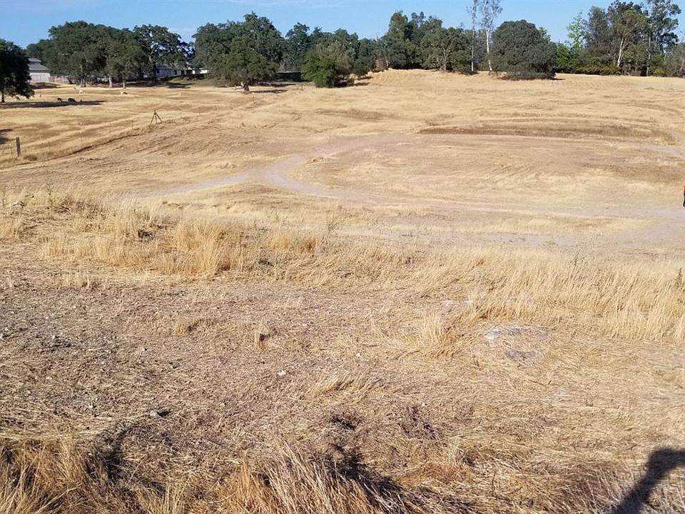 1st image of 3311 Village Dr