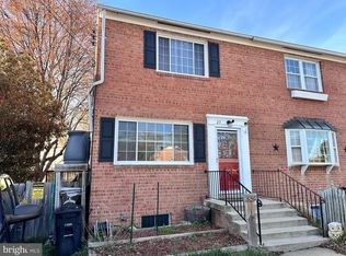 27 Garden Dr, Alexandria, VA