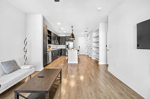 1116 Gramercy Ln Photo 1
