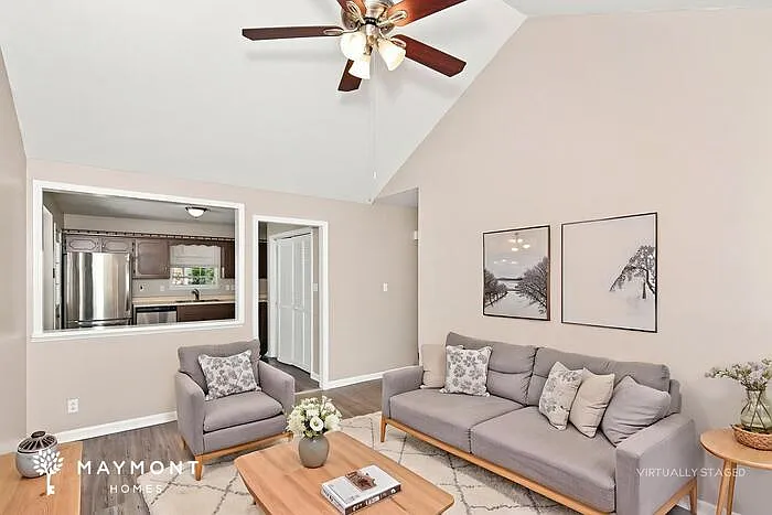 3 bed, 1.5 bath, 919 sqft, $1,445 — Photo 4