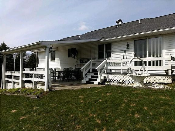 3rd image of 12713 Lakeside Dr