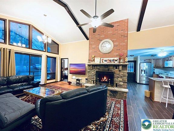 5th image of 149 Livingston Ln