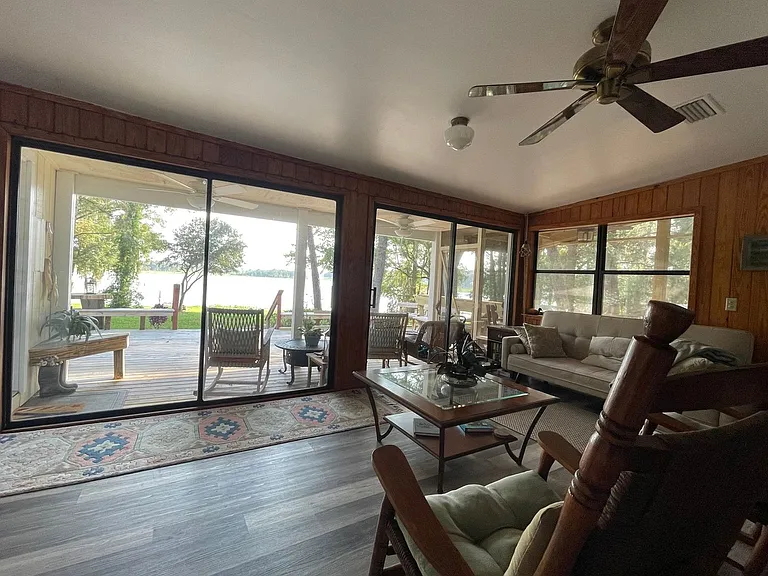 107 Cygnet Ln — Photo 11