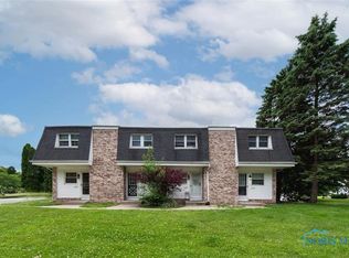 1041 Gribbin Ln, Toledo, OH 43612
