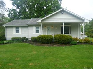 5864 Dellor Rd, Van Buren Township, MI 48111