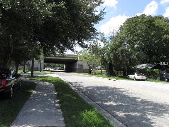 5th image of 321 Ferguson Dr