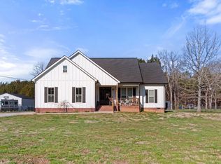 3860 Ball Ln, Chapel Hill, TN 37034