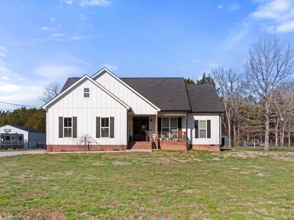 3860 Ball Ln, Chapel Hill, TN 37034