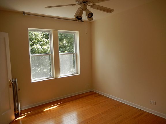 2nd image of 3701 W Cullom Ave Unit C