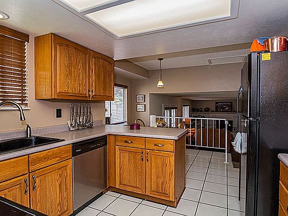 Nicely Appointed Kitchen