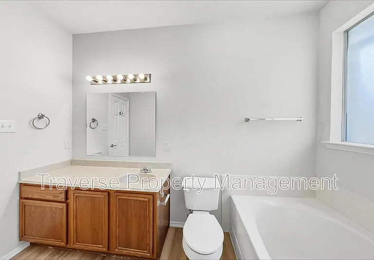 10001 Blue Bell Dr — Photo 13