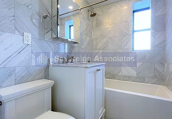 5th image of 295 Convent Ave #65