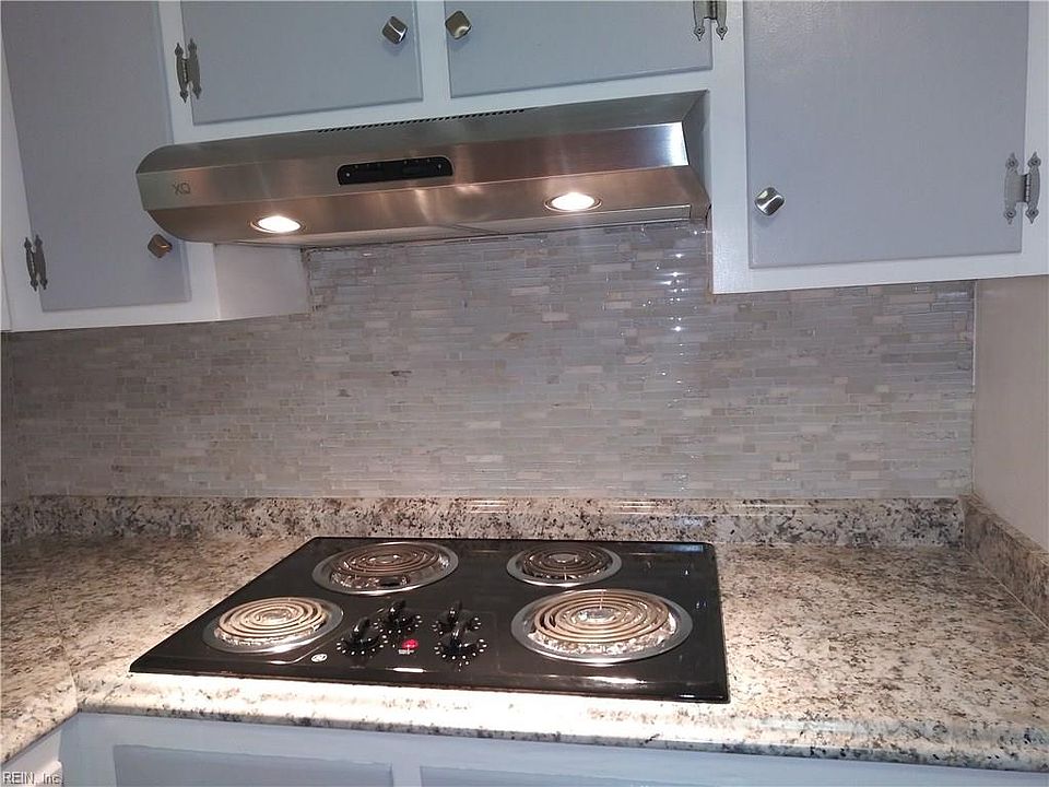 2nd image of 222 Prince James Dr