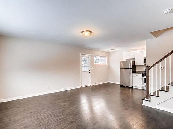 4th image of 632 N 3rd Ave