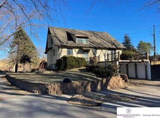 270 Yellow Pole Rd, Council Bluffs, IA 51503