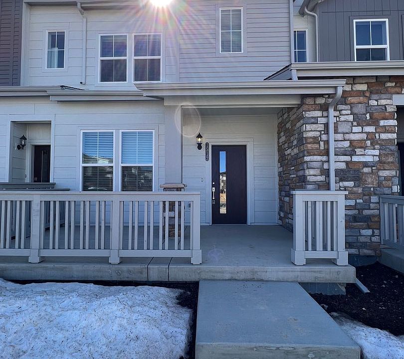 1st image of 1512 Sun Way