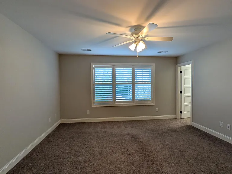129 Pinebranch Ct — Photo 9