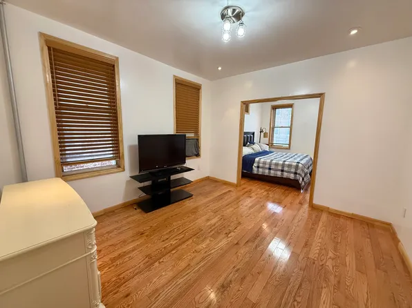 283 Schaefer Street image 1 of 11