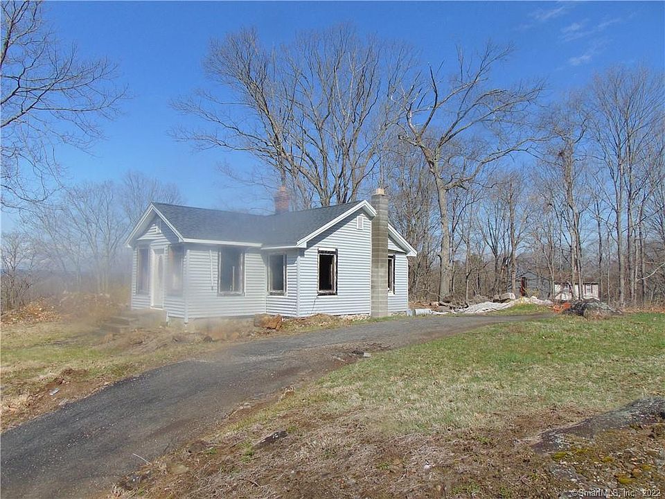 20 Mulberry St, Naugatuck, CT 06770 Zillow