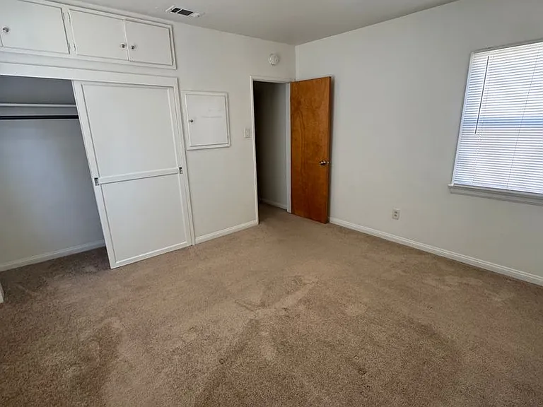 12251 Michigan St — Photo 3