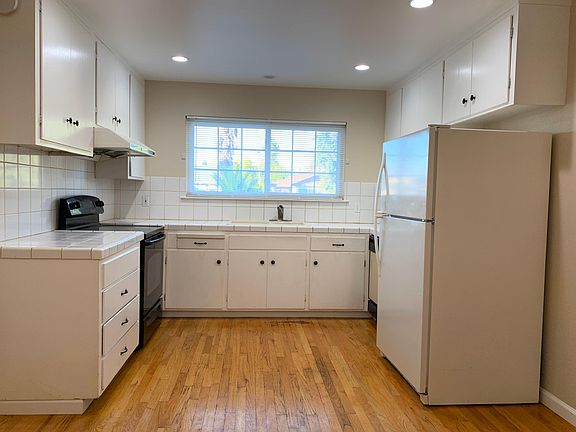 2nd image of 5936 W Walbrook Dr