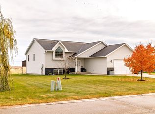 609 W 7th Ave, Osakis, MN 56360