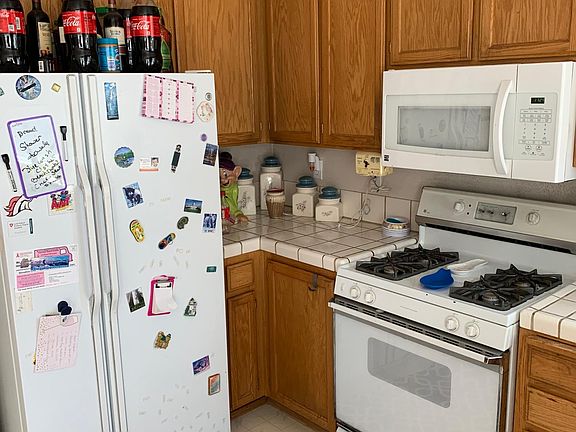 3rd image of 1548 Woodland Ct