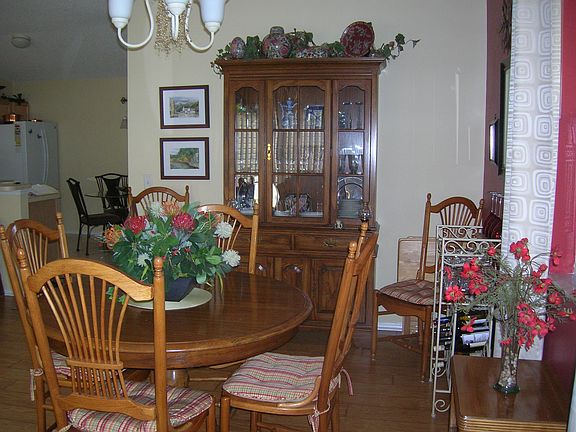 Dining room.
