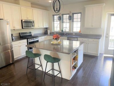 2 Ambrosia Ct #202, Livingston, NJ, 07039