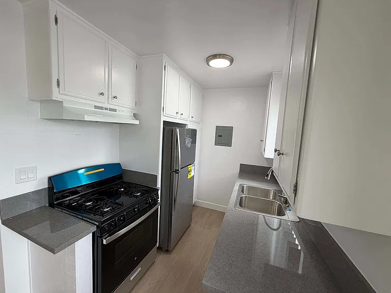 3822 Baldwin Ave. — Photo 8