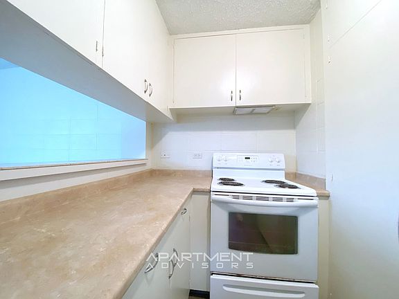 5th image of 412 N Kuakini St APT 301